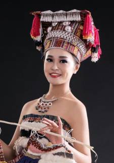 吴丽芝湖南艺术职业学院服装设计《”在造“》细节